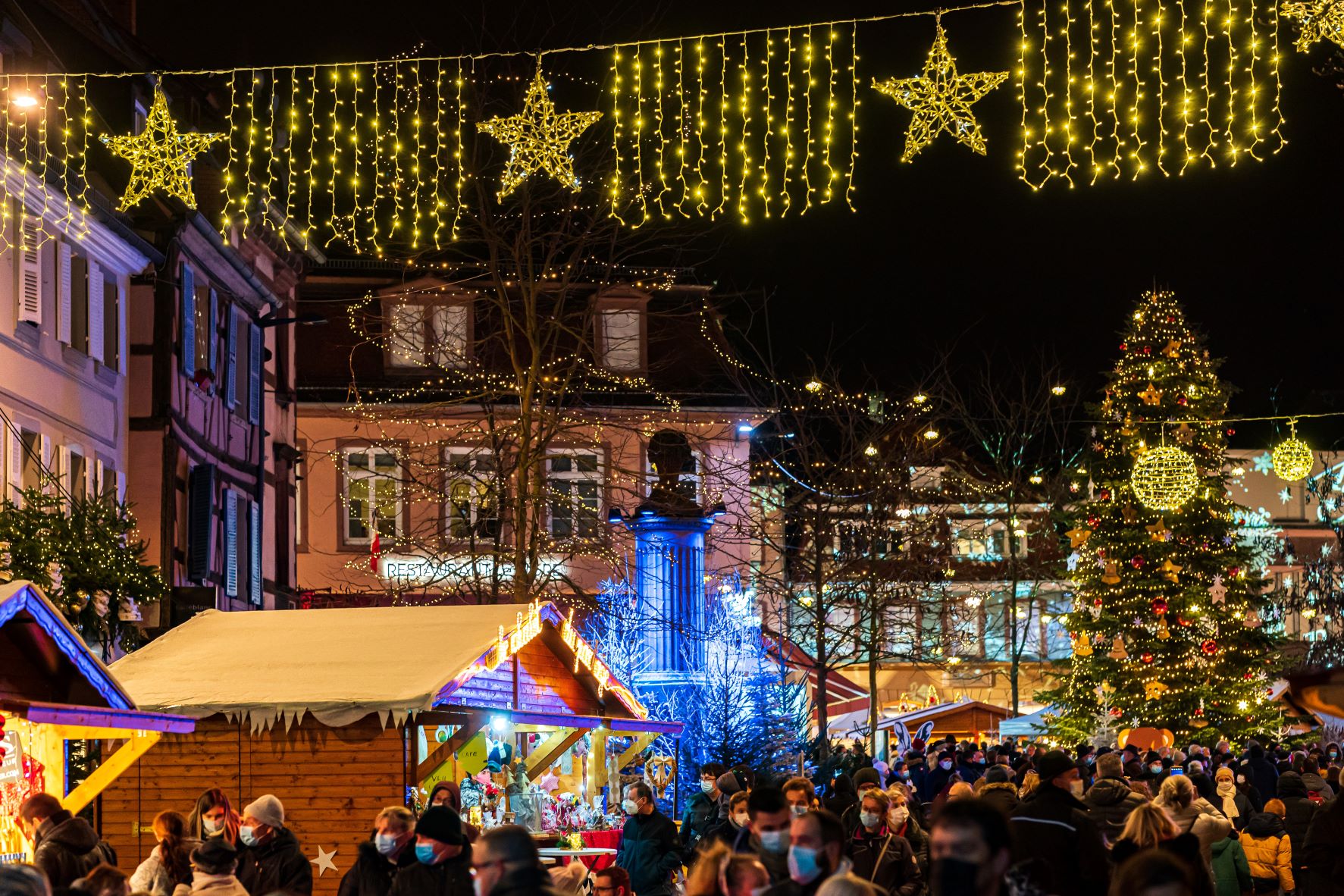 Les chalets du marché de Noël