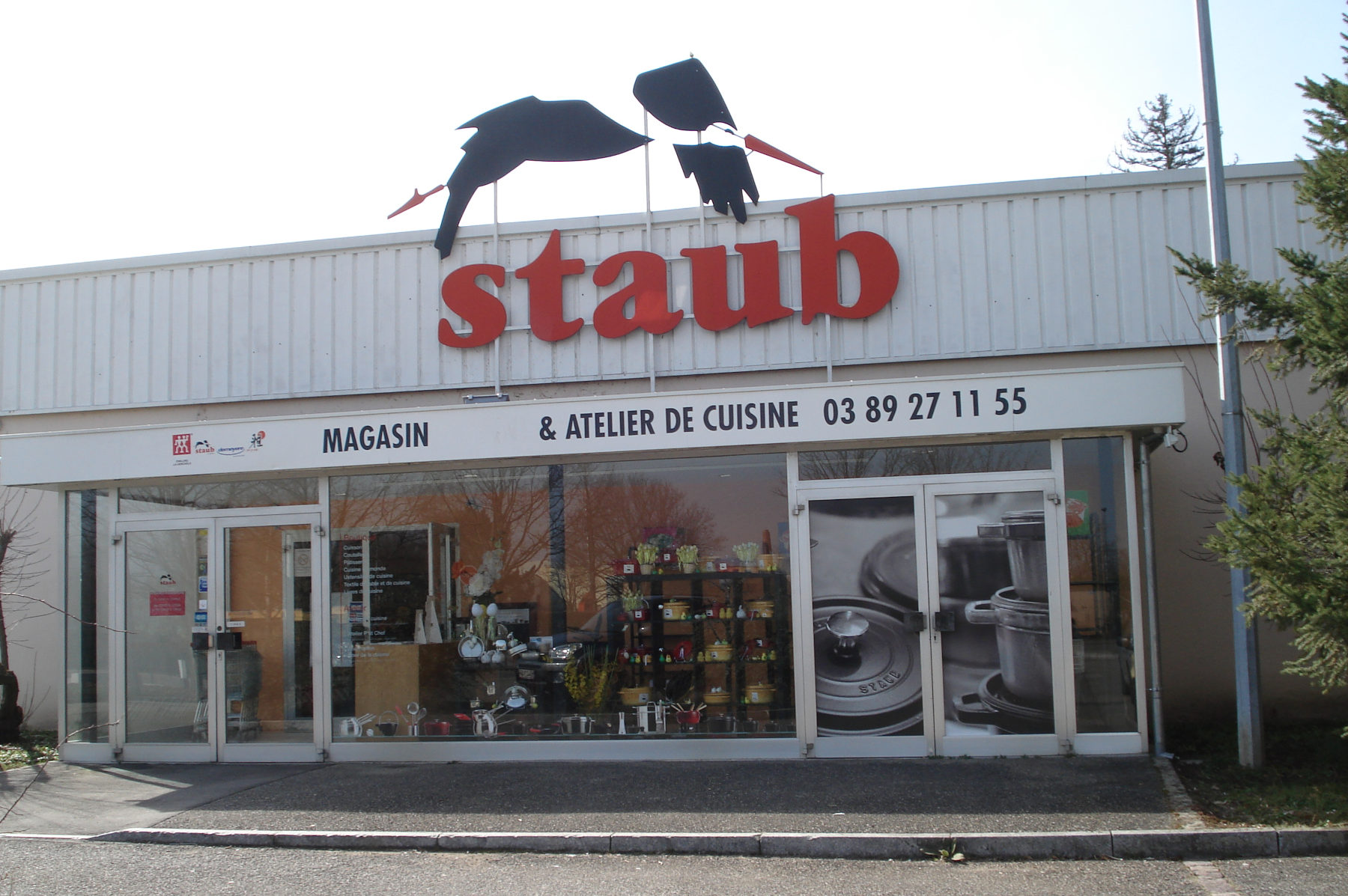 Grande braderie au magasin Staub Du 21 au 23 nov 2024