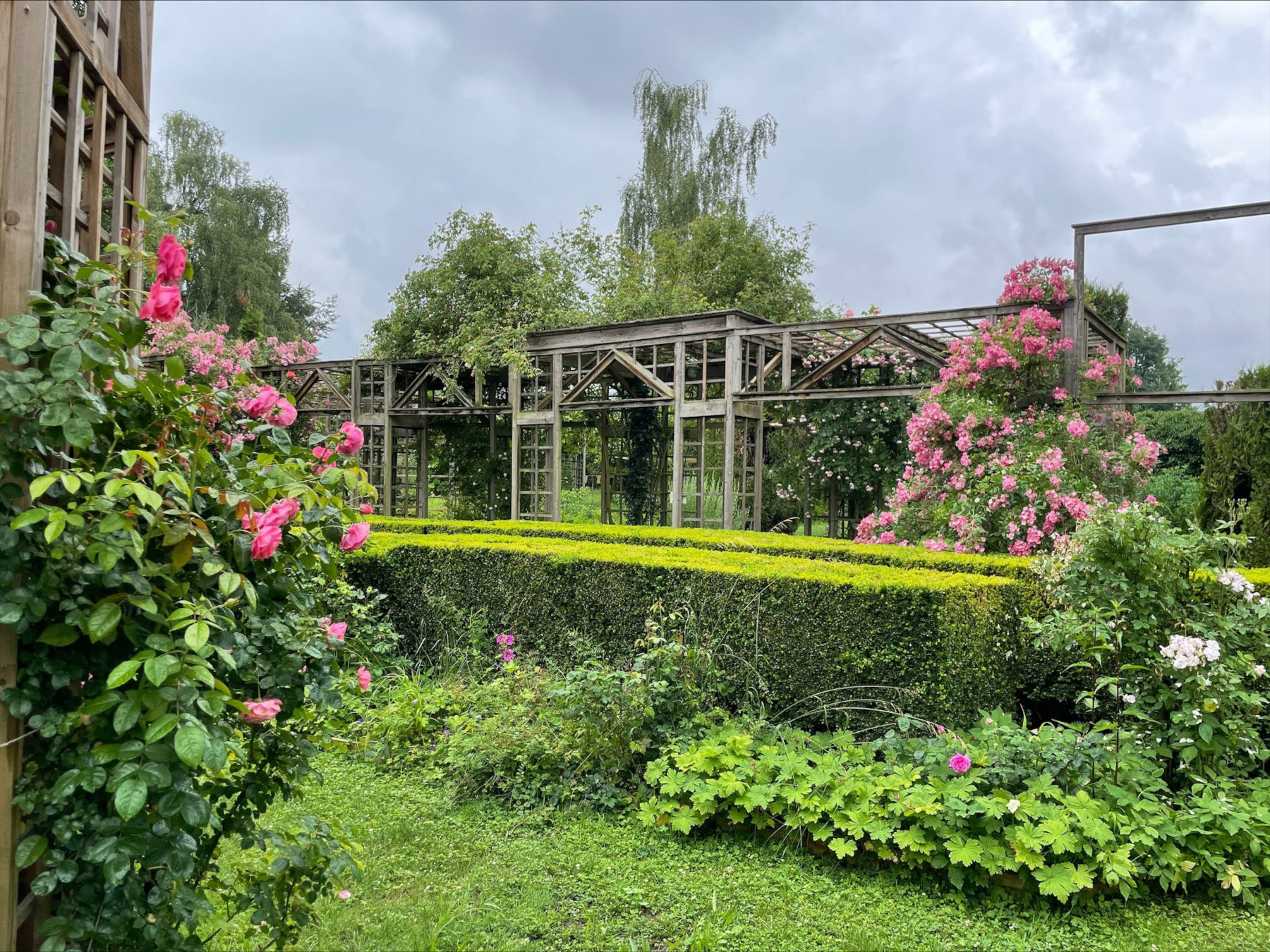 J.E.P. - Un jardin philosophe, pour cheminer dans la lumière